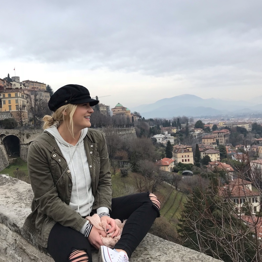 Meet your Posher, Jessica